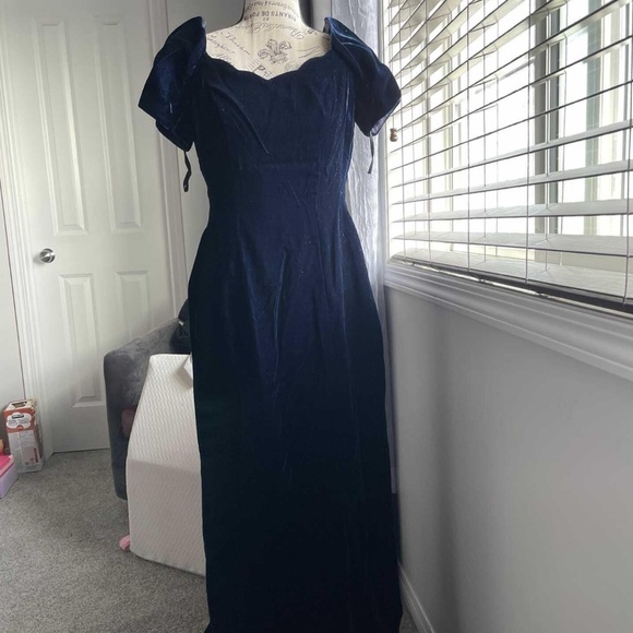 Williams Dark Blue Lined Velvet Maxi Dress with Slit Plunging Scallop Neckline S - Picture 3 of 17